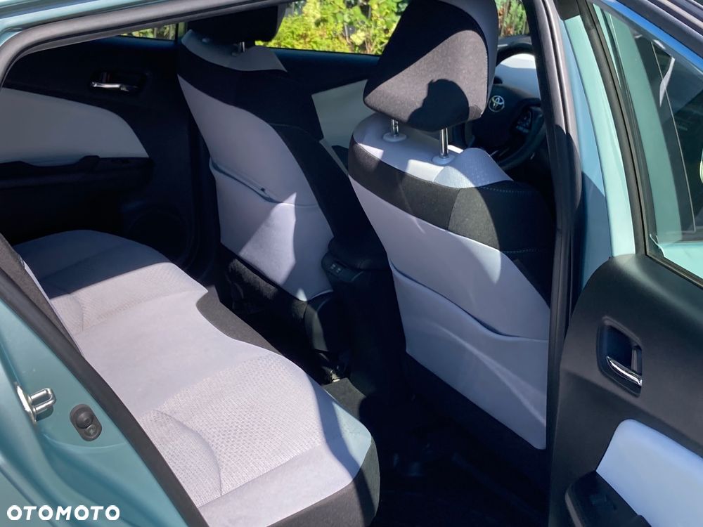 Toyota Prius 1.8 Hybrid Premium - 9