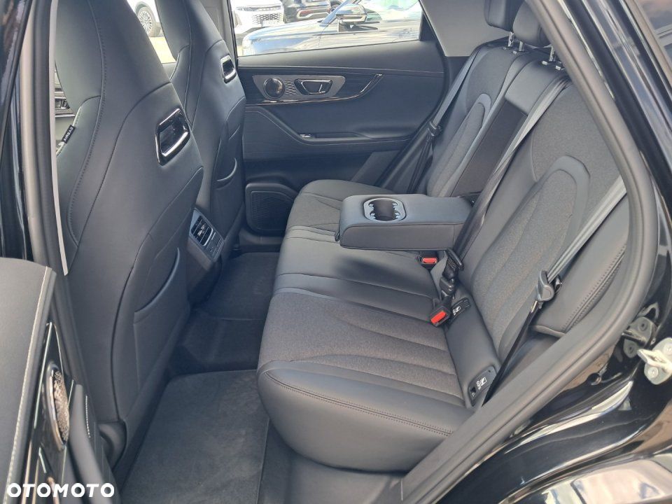 Omoda 5 1.5 T-GDI Hybrid Comfort DHT - 13