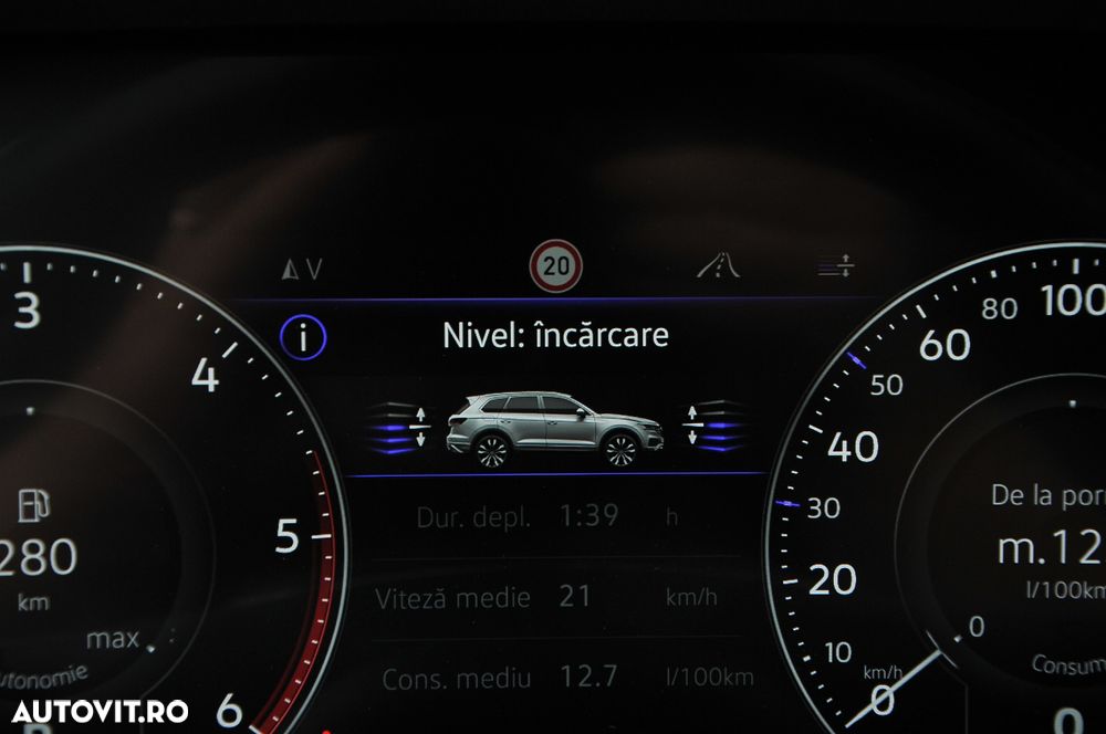 Volkswagen Touareg V6 TDI R-Style - 32
