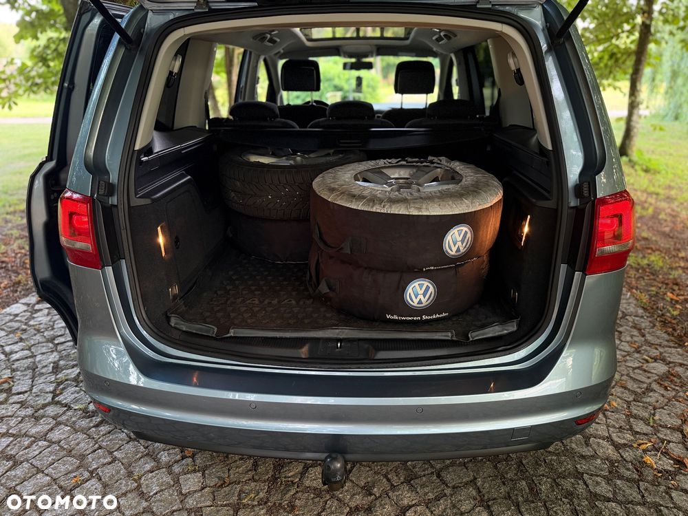 Volkswagen Sharan 2.0 TDI DSG BlueMotion Technology Highline - 8