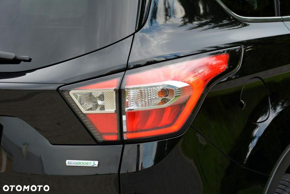 Ford Kuga 1.5 EcoBoost 2x4 Titanium - 14