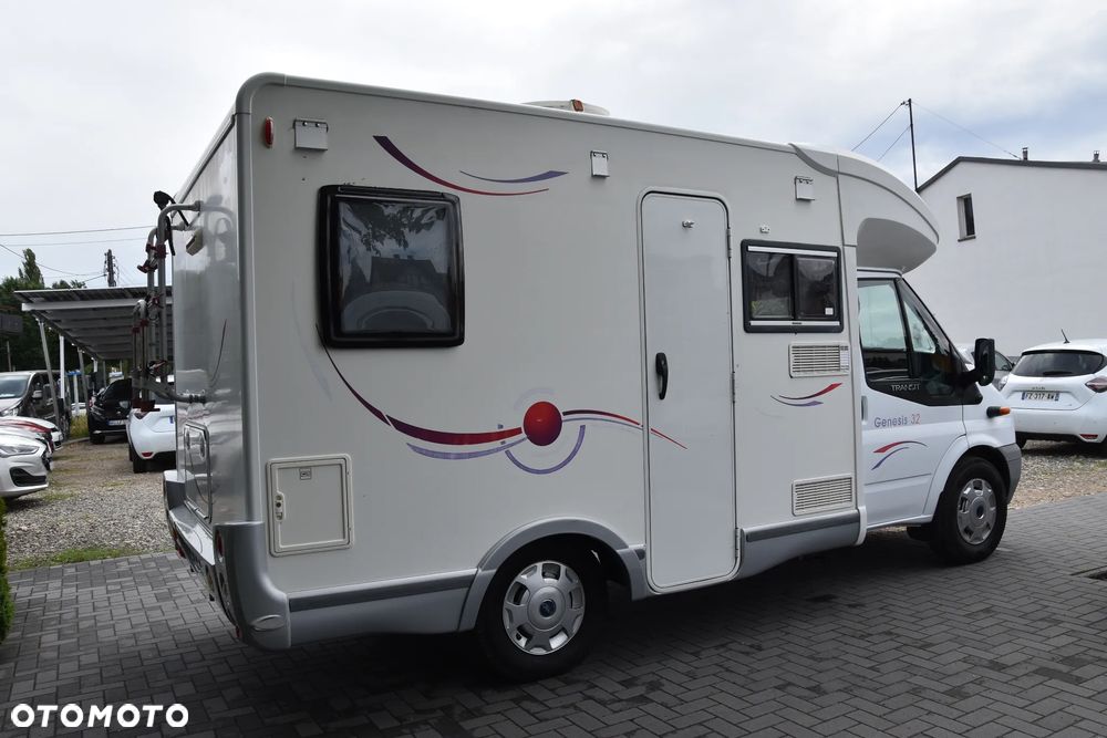 Ford Transit Challenger Genesis 32 - 10