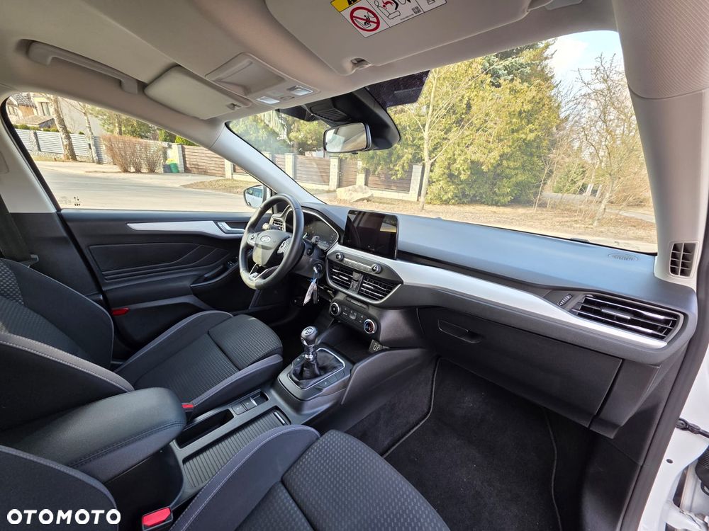 Ford Focus 1.0 EcoBoost Trend Edition Business - 18