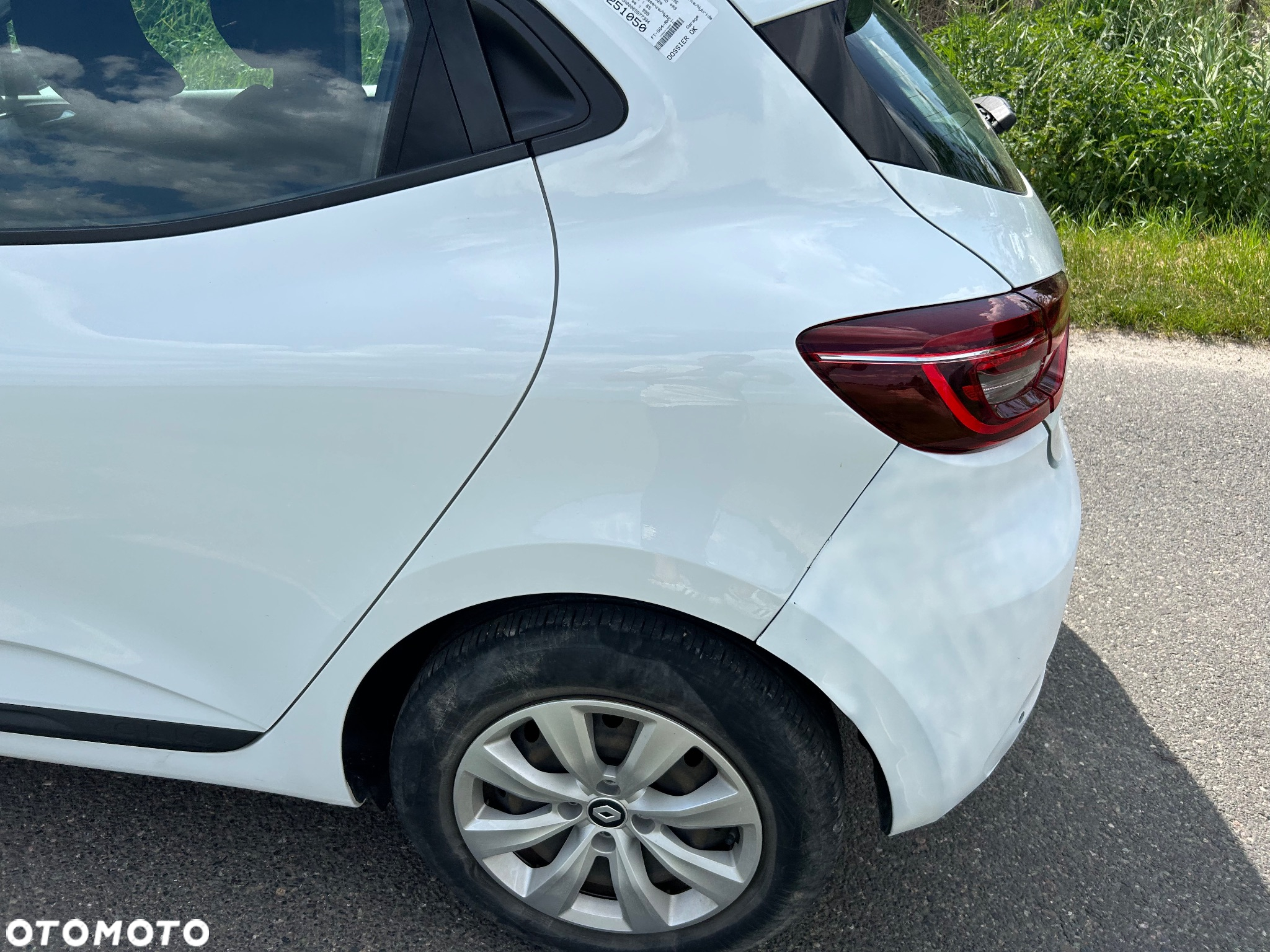 Renault Clio - 24
