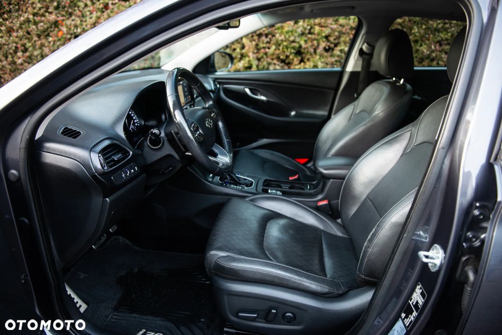 Hyundai i30 1.4 T-GDI DCT Fastback Premium - 18