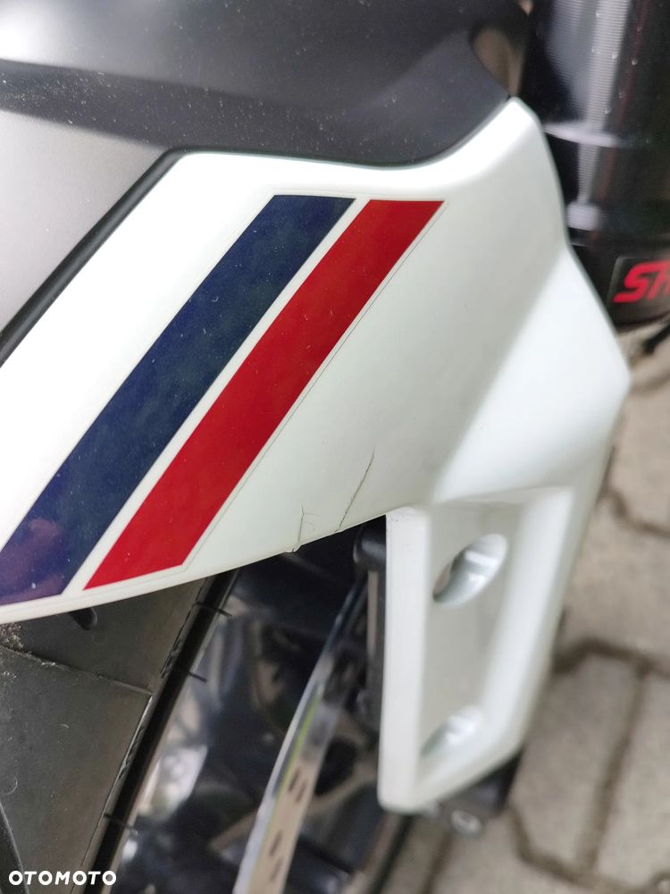Triumph Trident - 18