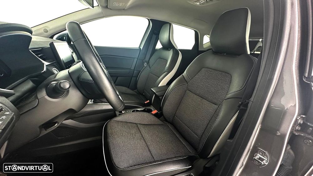 Renault Captur 1.6 E-Tech Plug-In Intens - 27