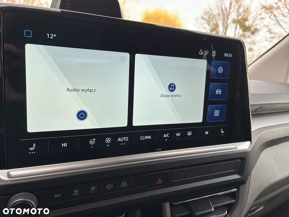 Volkswagen Caravelle - 26