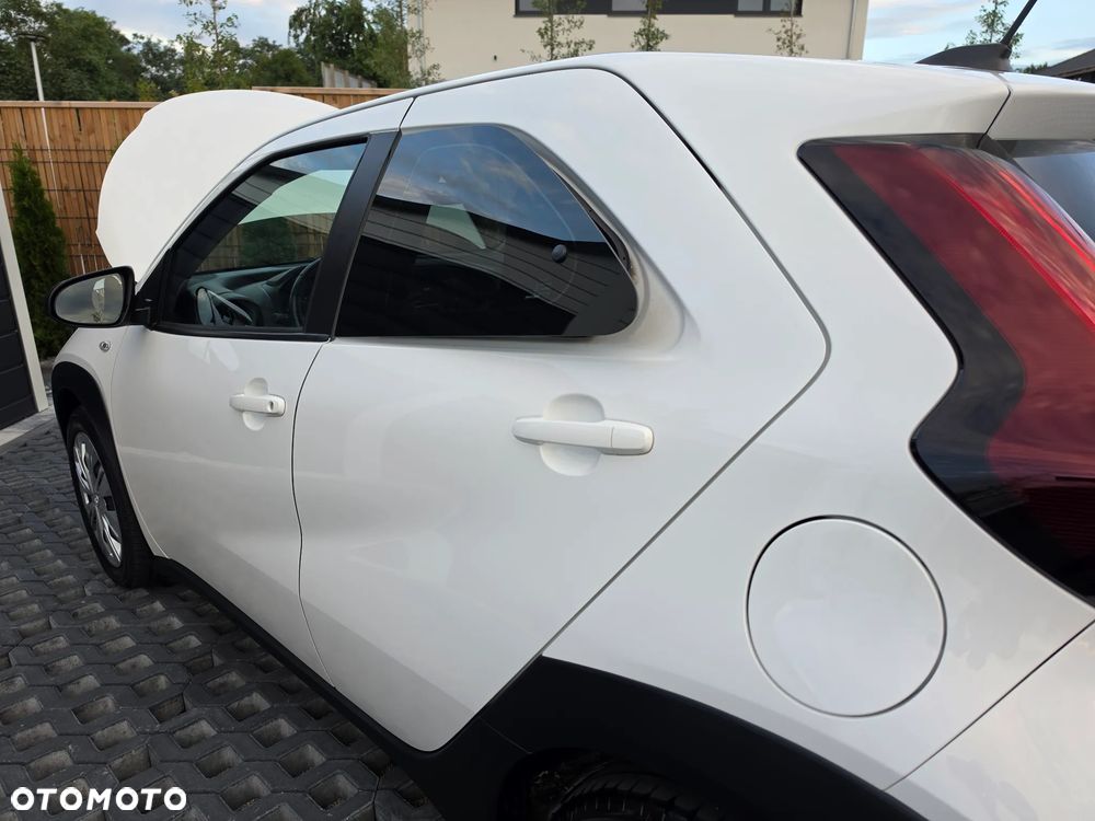 Toyota Aygo X Black&White - 32