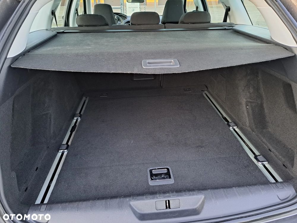 Peugeot 308 1.6 BlueHDi Business Line S&S - 11