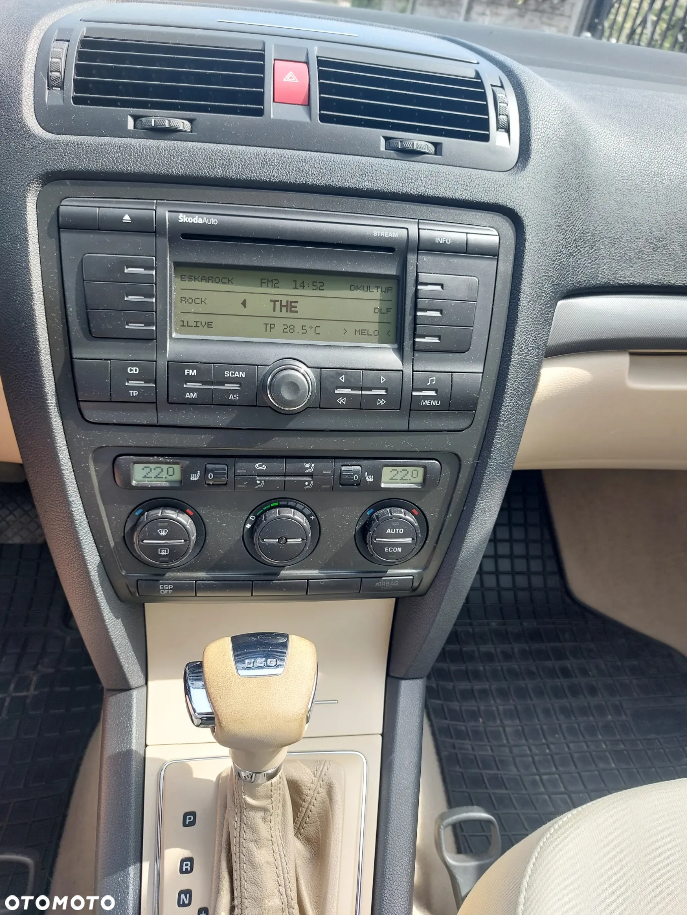 Skoda Octavia 1.9 TDI DPF DSG Elegance - 17