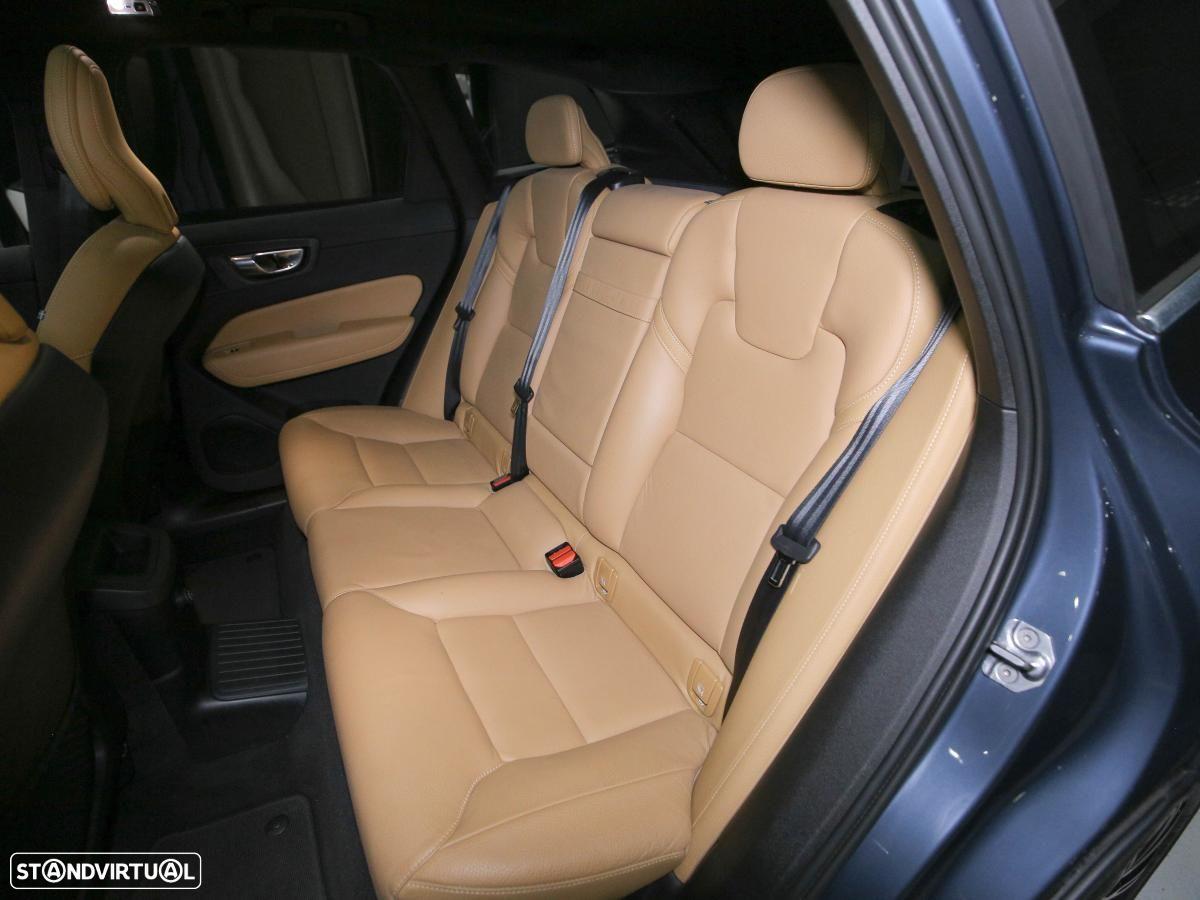 Volvo XC 60 2.0 T8 PHEV Inscription AWD - 11