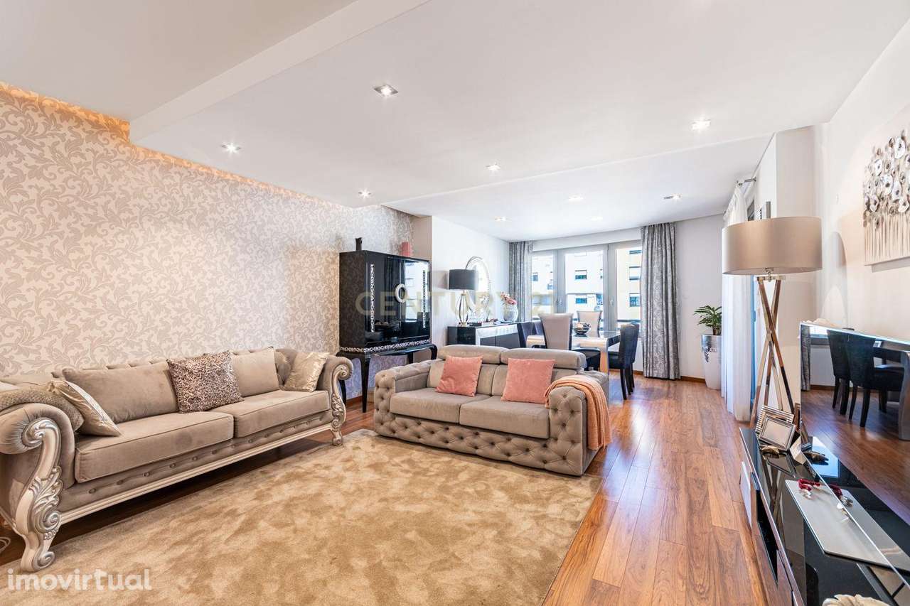 Apartamento T4 - Urbanização Quinta do Infantado, Loures - Grande imagem: 4/41