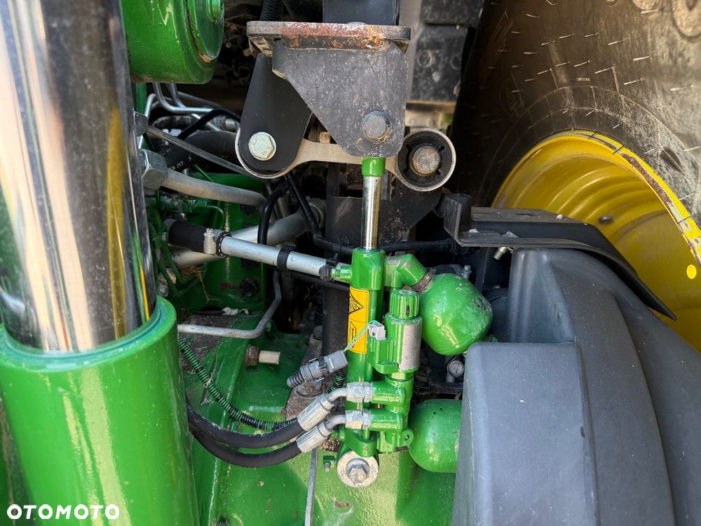 John Deere 6230R - 10