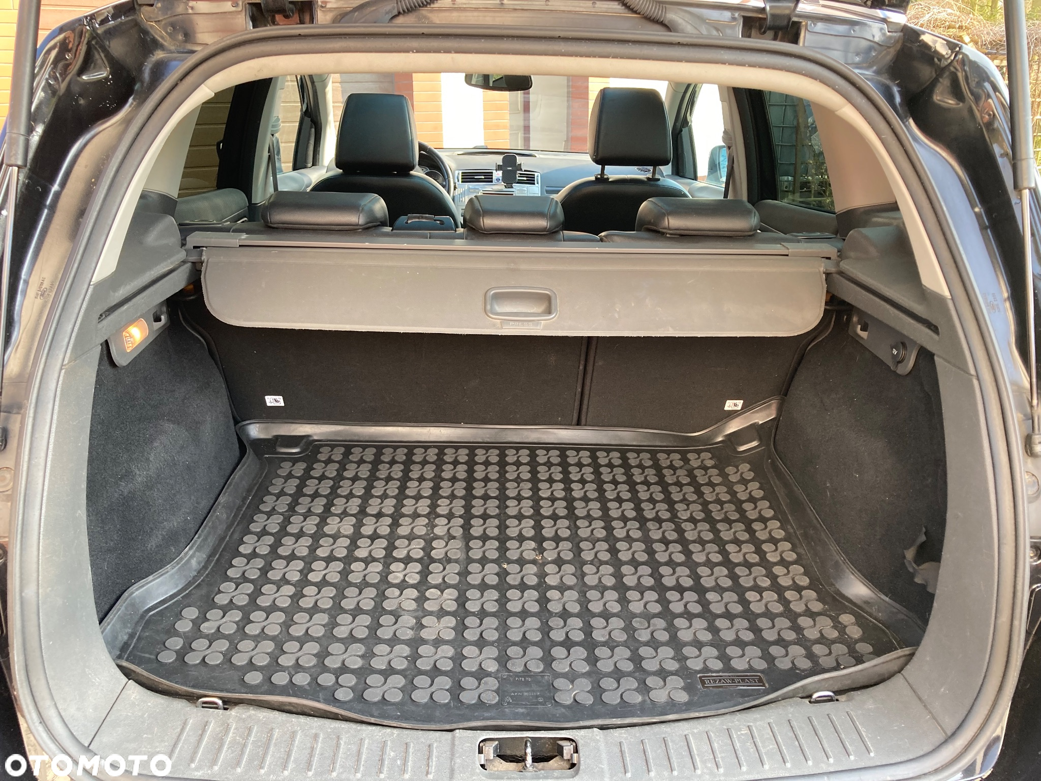 Ford Kuga 2.0 TDCi 4x4 Titanium - 12