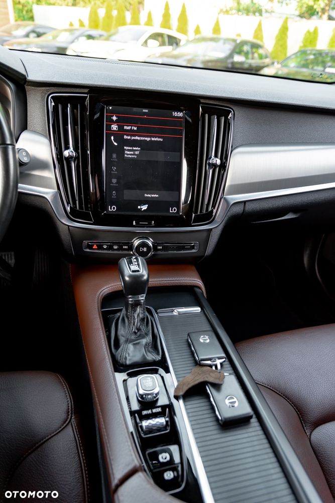 Volvo V90 D4 Geartronic - 38
