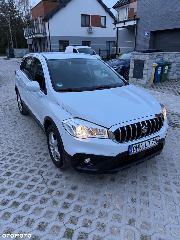 Suzuki SX4 S-Cross 1.0 T Comfort - 35