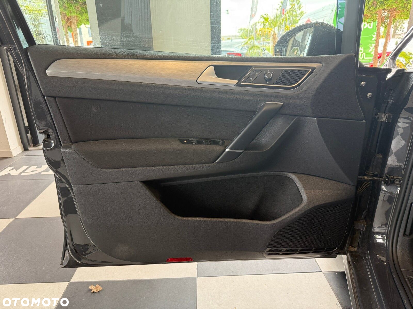 Volkswagen Golf Sportsvan - 18
