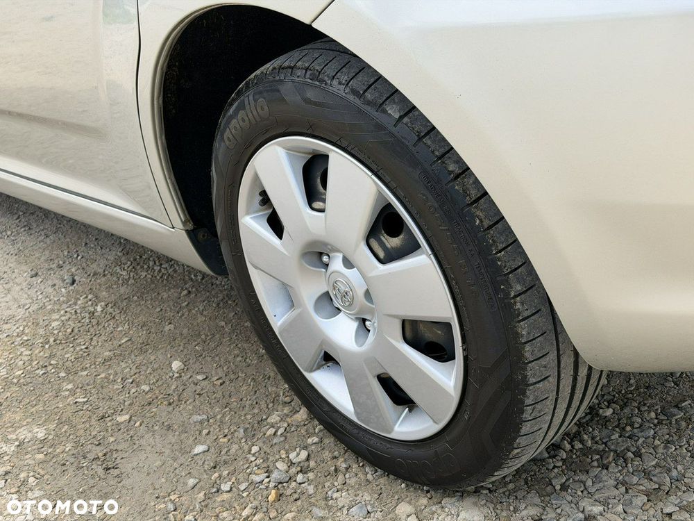 Toyota Corolla Verso - 9