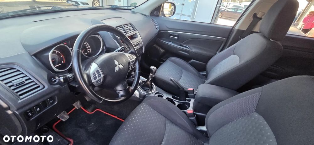 Mitsubishi ASX 1.8 DI-D 2WD Instyle - 29