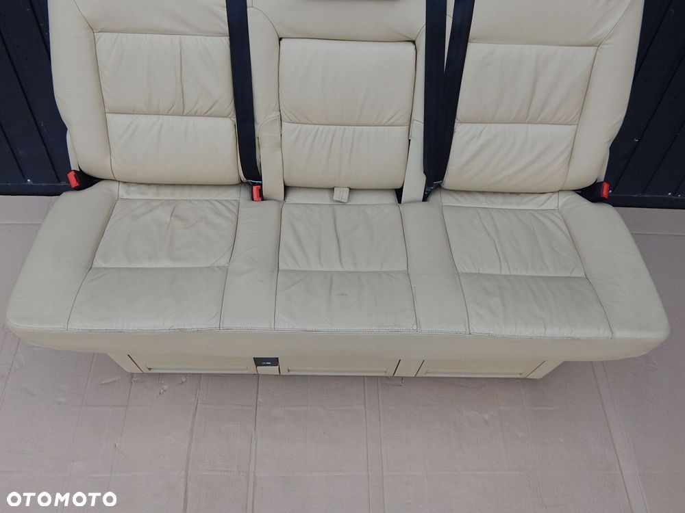 vw t5 t6 multivan fotel kanapa łóżko tył skóra beżowa - 4