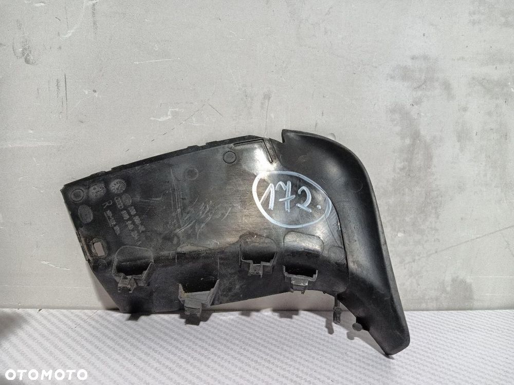 OSŁONA LAMPY TYŁ TYLNA PRAWA AUDI A4 B9 8W5945254A - 3