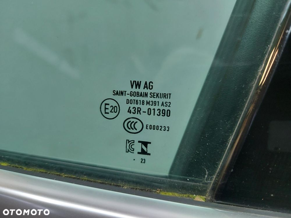 Audi Q4 E-TRON 89A 89E DRZWI LEWY PRZÓD kolor szary LZ7F - 5