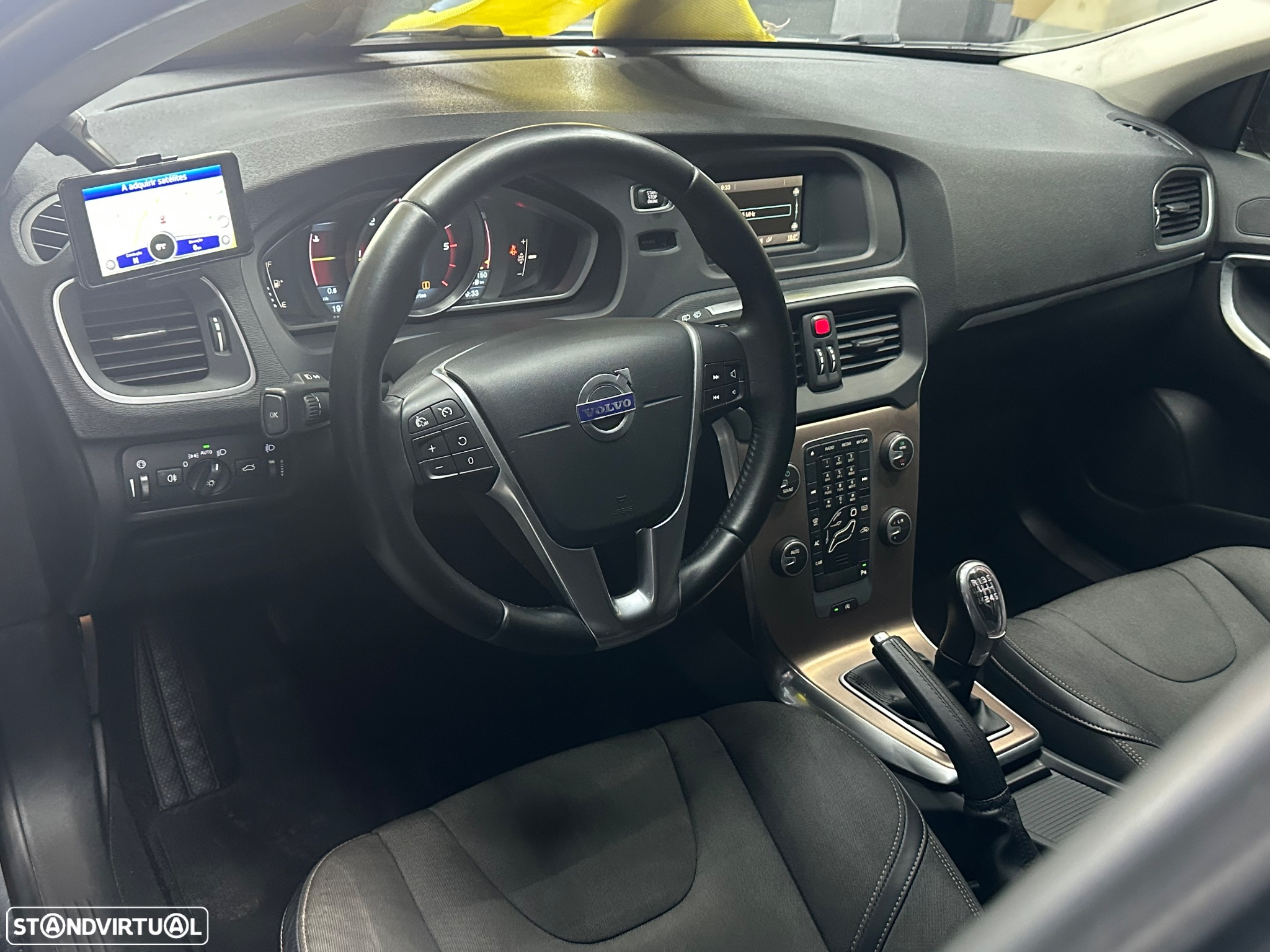 Volvo V40 Cross Country 1.6 D2 Momentum - 5