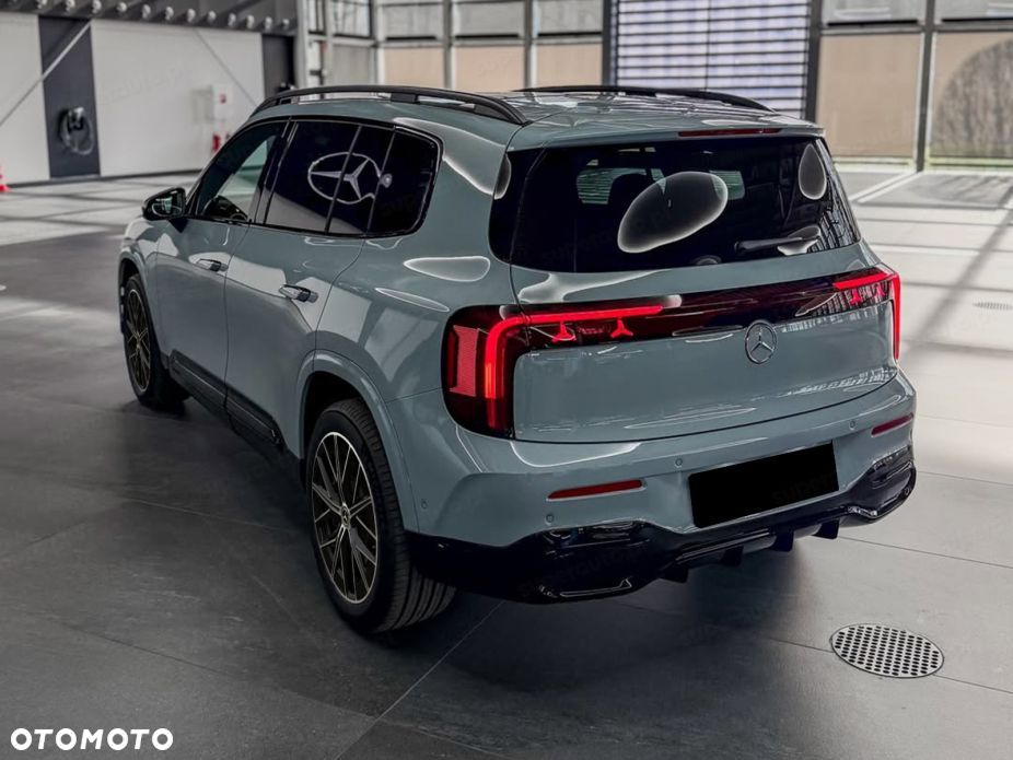 Mercedes-Benz GLB 250+ EQ Night Edition - 4