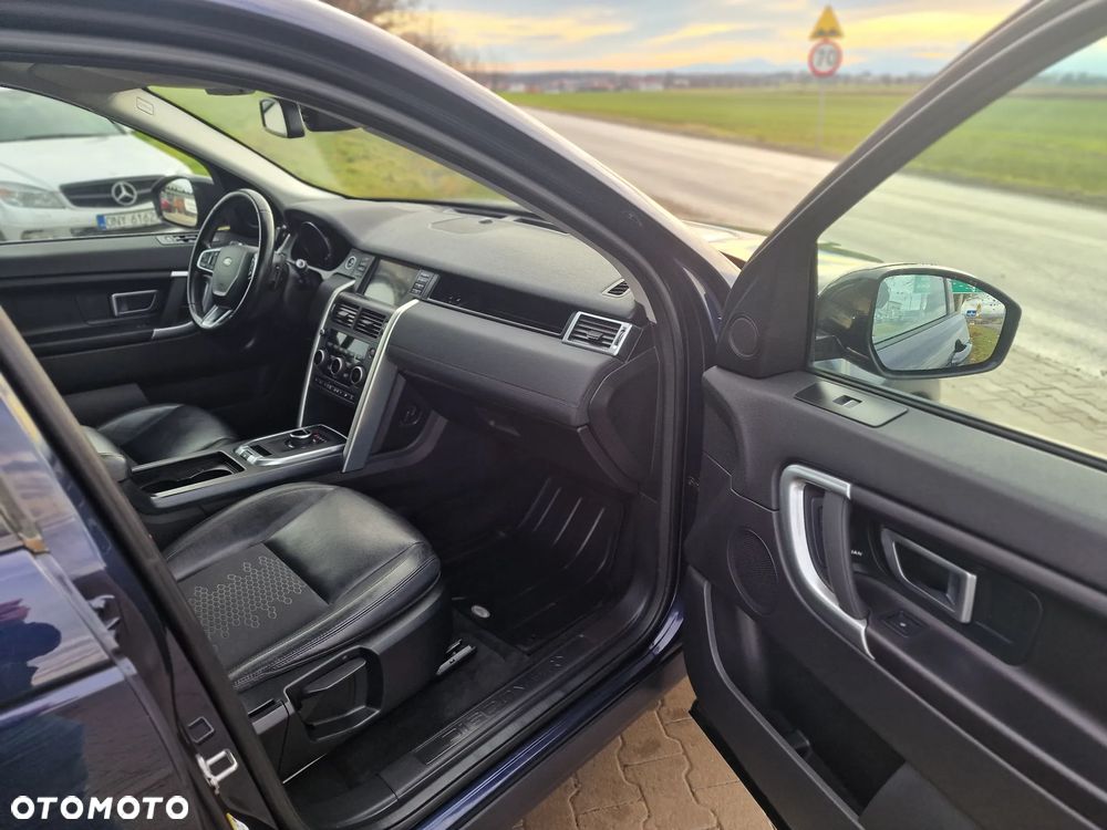 Land Rover Discovery Sport TD4 HSE Luxury - 26