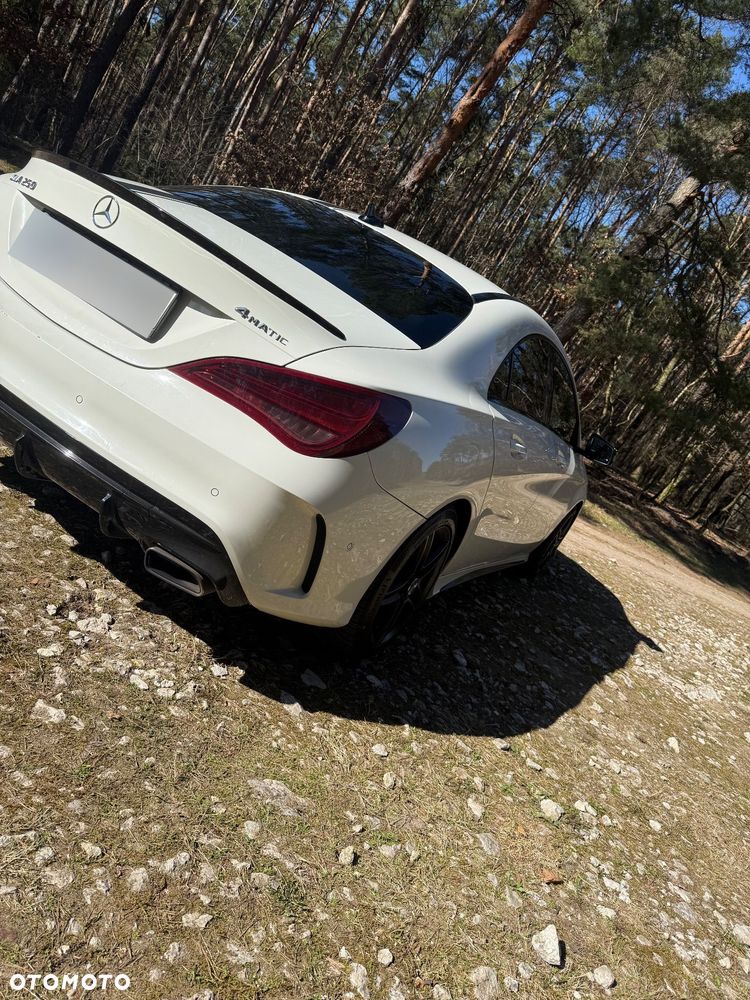 Mercedes-Benz CLA 250 4-Matic - 9