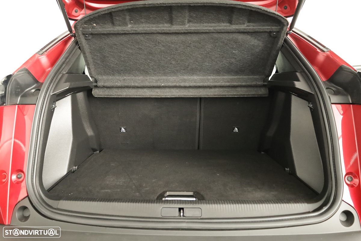 Peugeot 2008 1.2 PureTech Allure - 22