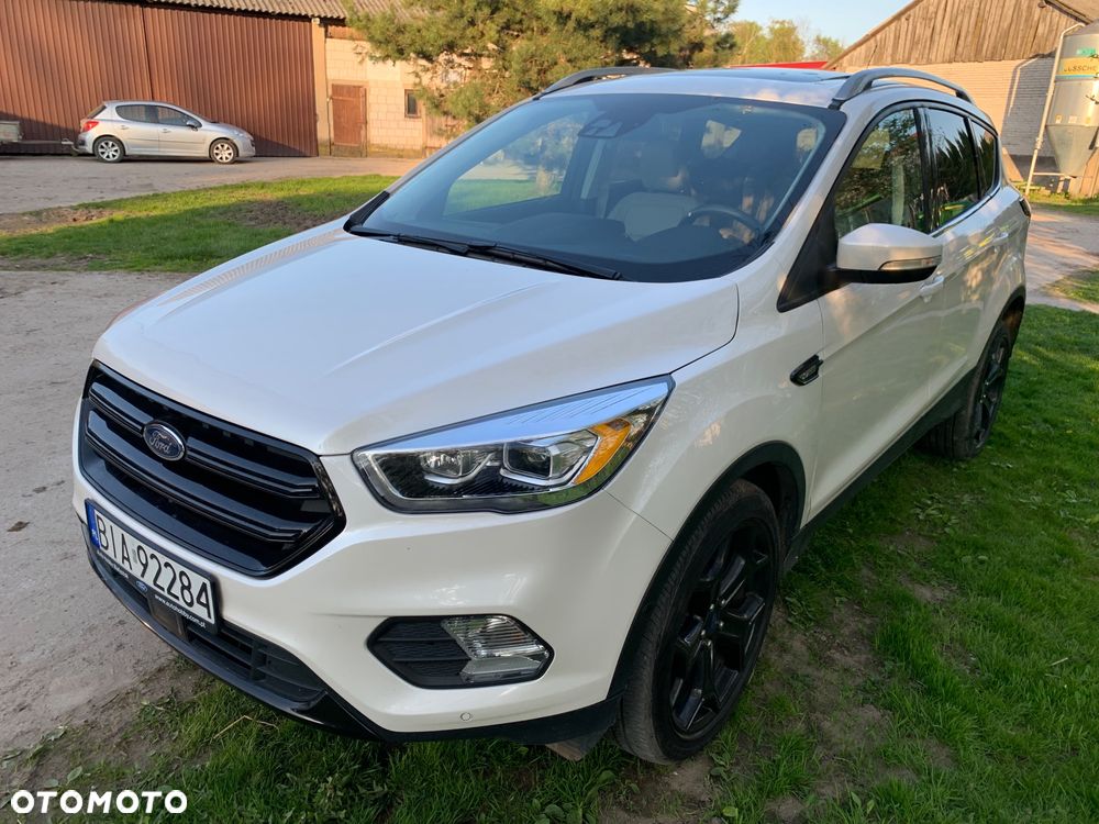 Ford Escape 2.0 EcoBoost AWD Titanium - 2