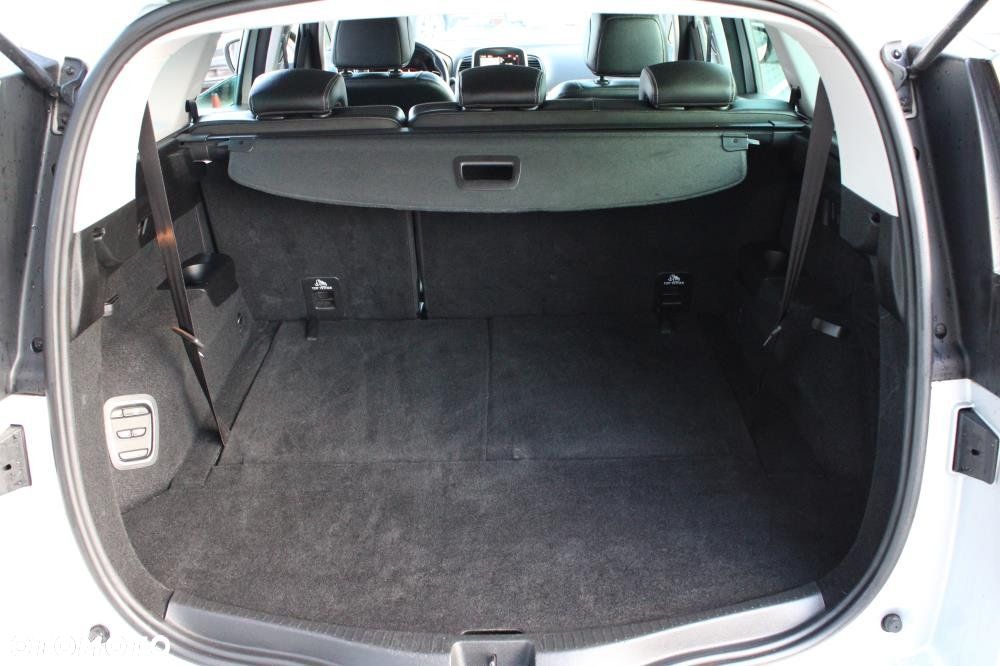 Renault Grand Scenic - 31