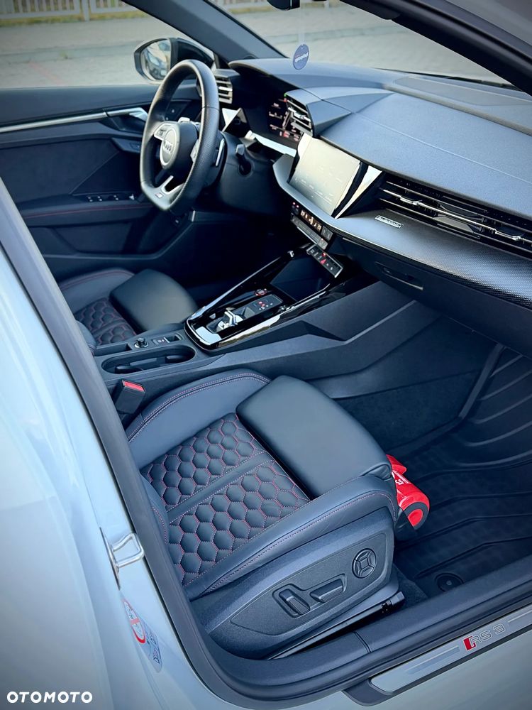 Audi RS3 Limousine TFSI Quattro S tronic - 13