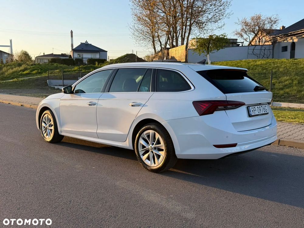 Skoda Octavia 2.0 TDI SCR 4x4 Style DSG - 13