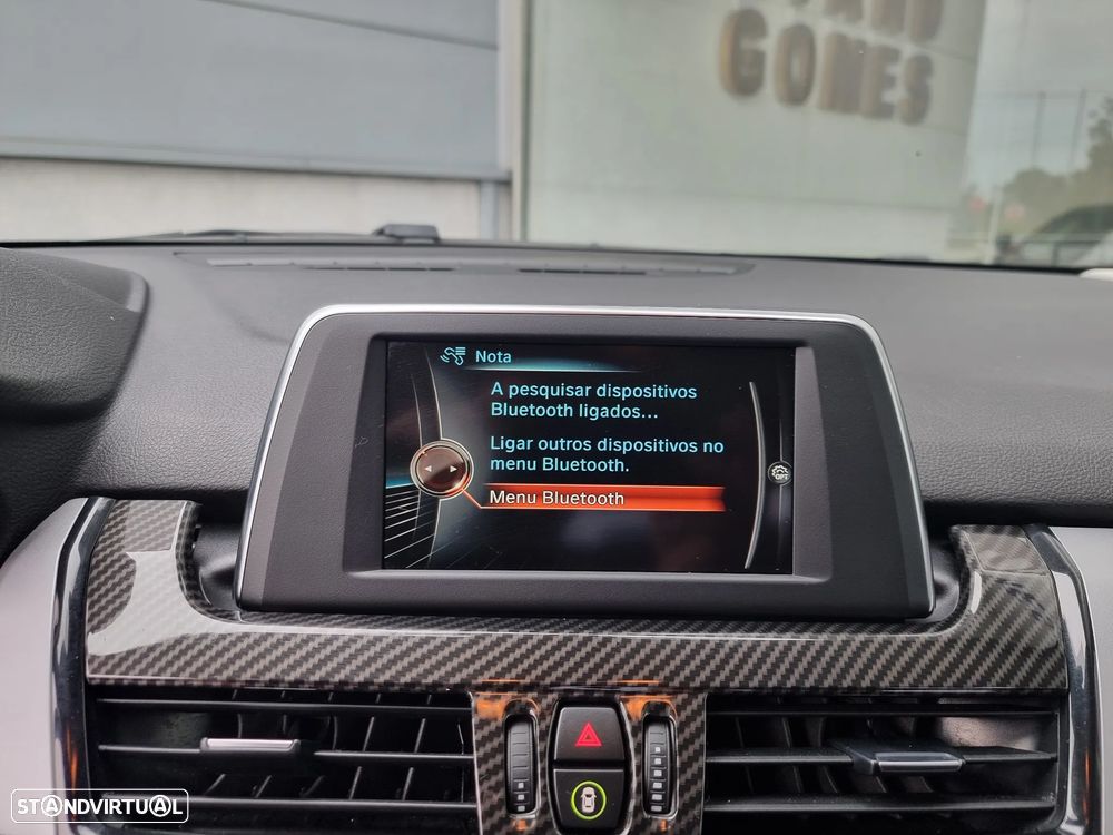 BMW 218 Active Tourer d Auto - 10