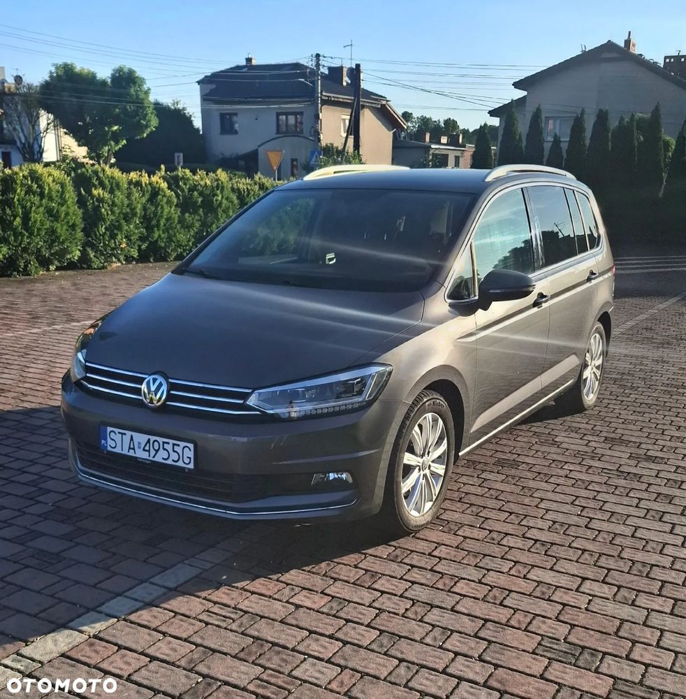 Volkswagen Touran - 1