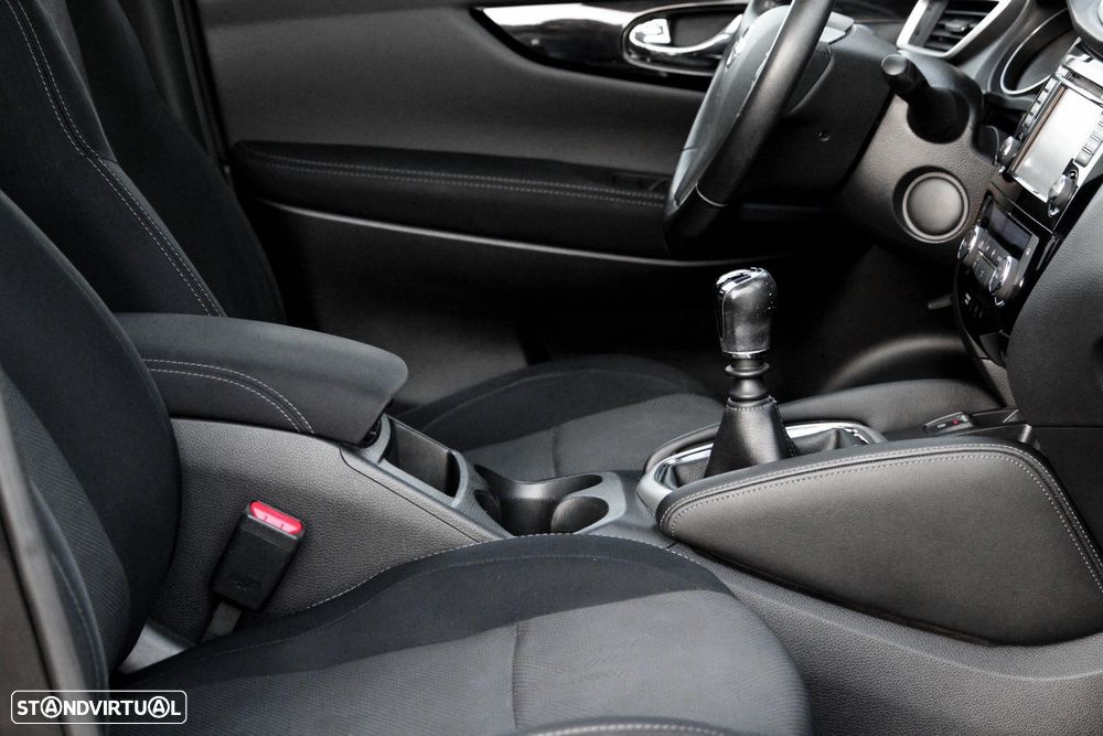 Nissan Qashqai 1.2 DIG-T N-Connecta - 18