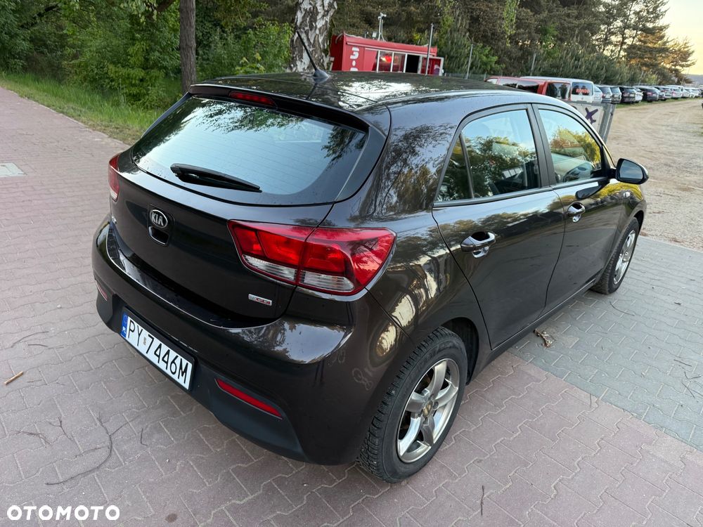 Kia Rio 1.0 T-GDI 100 Dream-Team Edition - 4