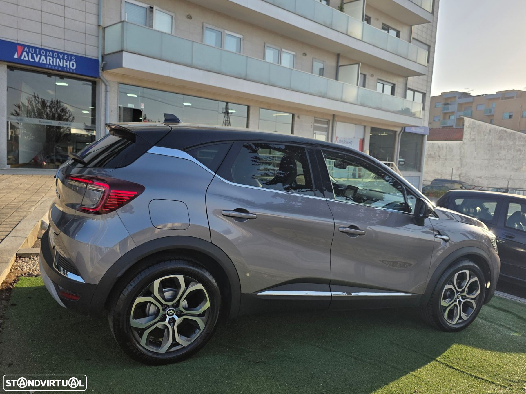 Renault Captur 1.0 TCe Exclusive - 7
