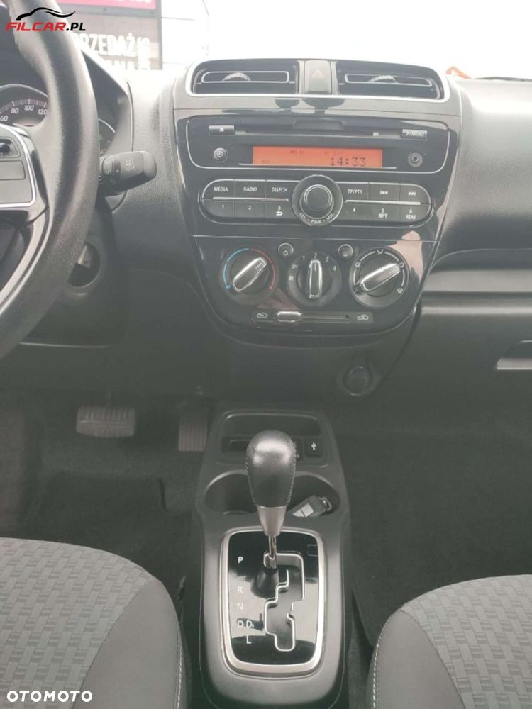 Mitsubishi Space Star - 12