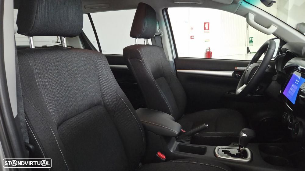 Toyota Hilux 2.4D 4x4 tracker 3L - 13