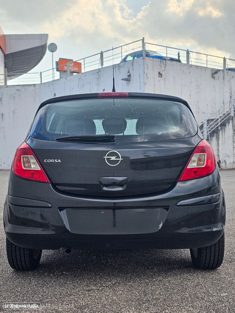 Opel Corsa 1.2 Cosmo - 2