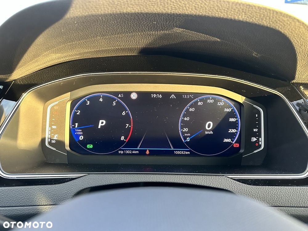 Volkswagen Passat 2.0 TSI Elegance DSG - 16