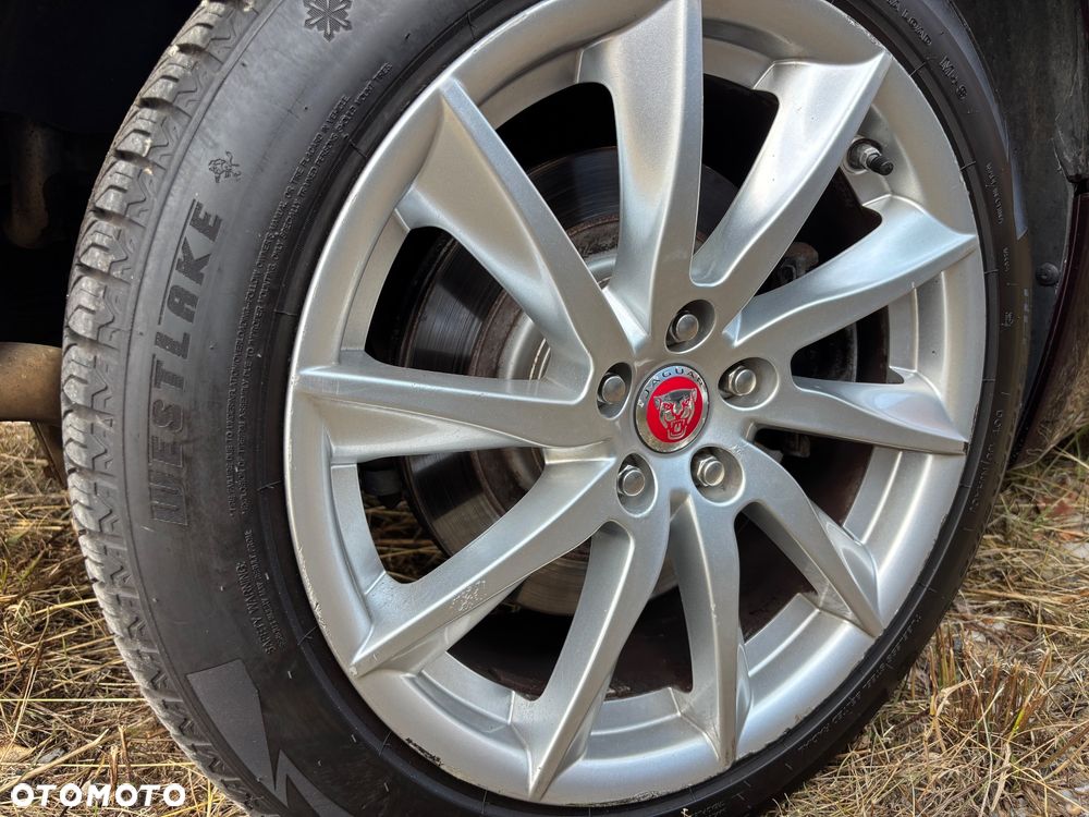 Jaguar XF 2.2 - 31