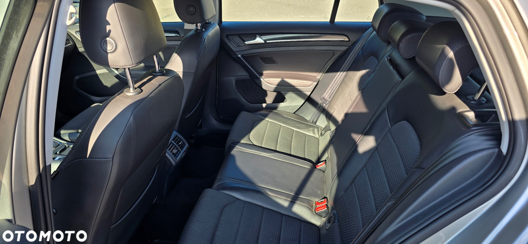 Volkswagen Golf VII 1.4 TSI BMT Highline - 16