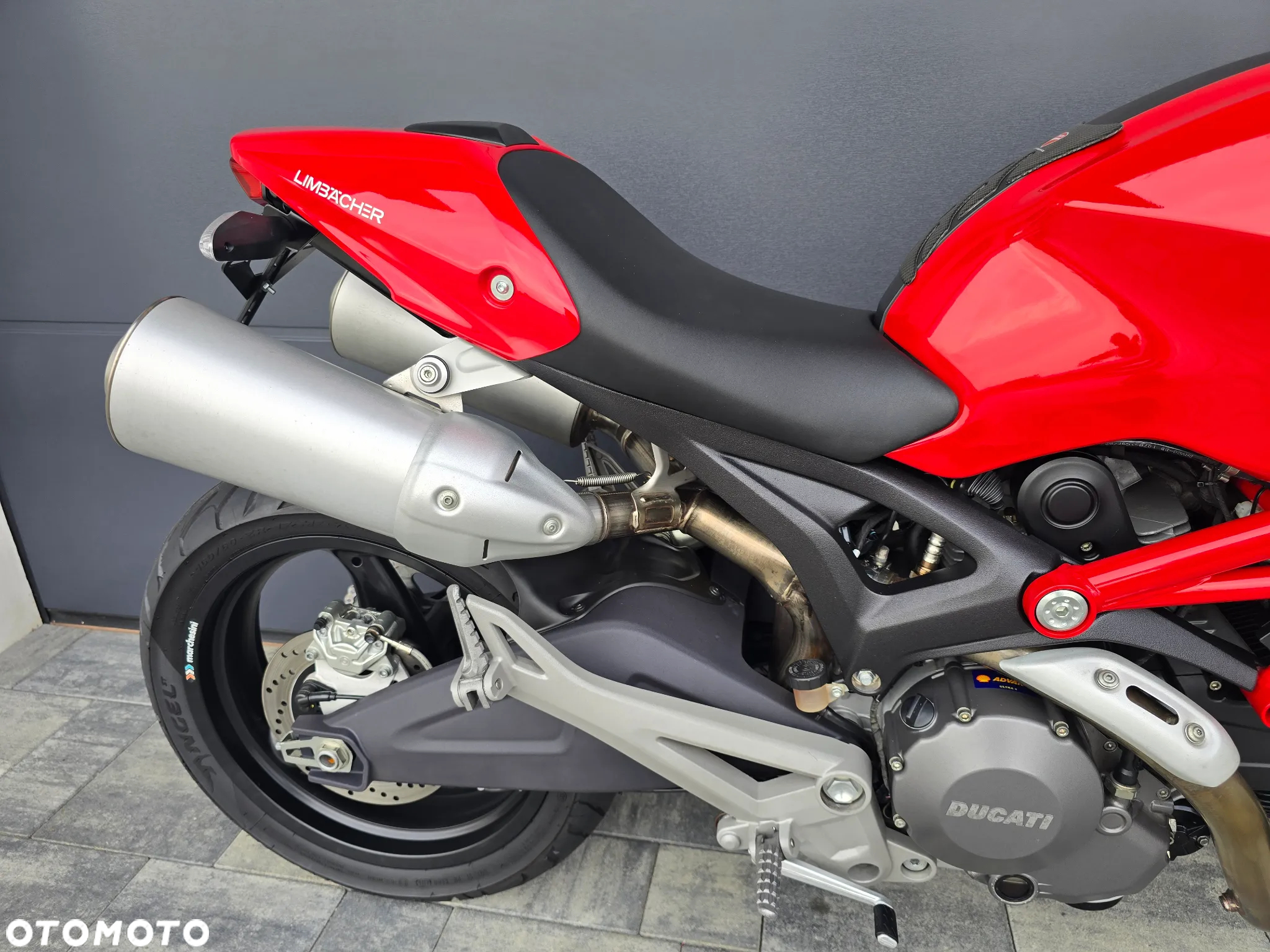 Ducati Monster - 16