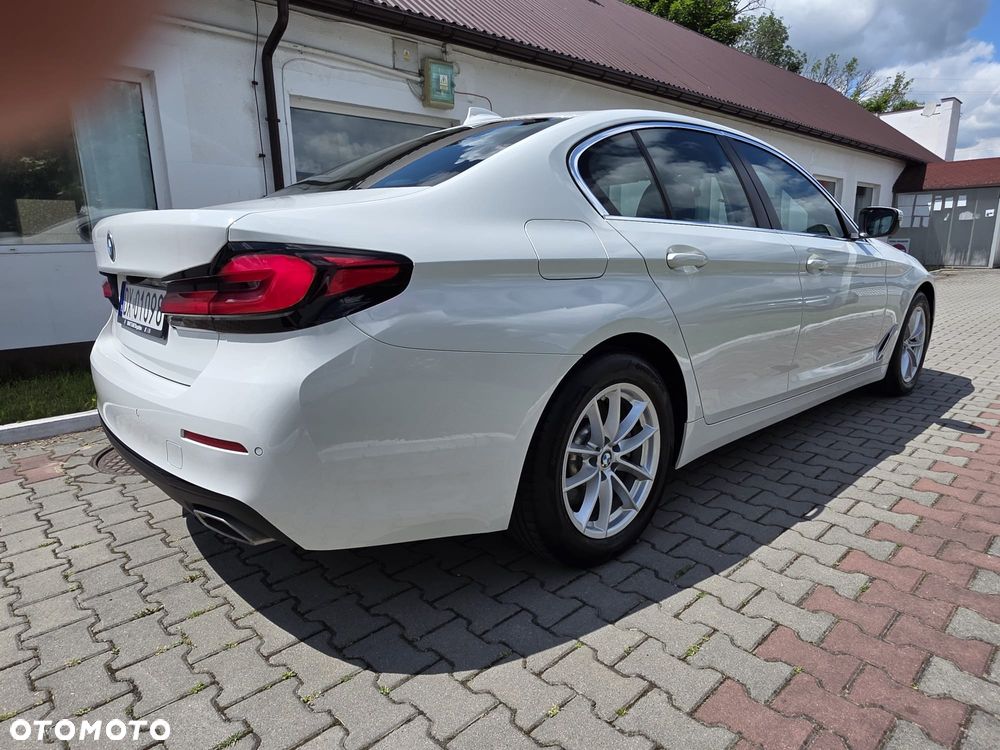 BMW Seria 5 518d mHEV - 7