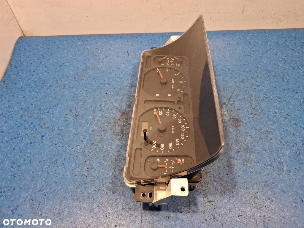 ISUZU TROOPER 3.1 TD LICZNIK 8972196783 - 6